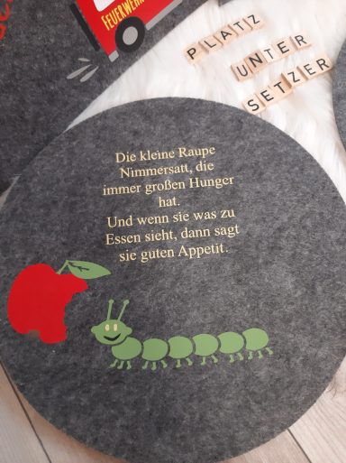 Filzuntersetzer kleine Raupe Nimmersatt